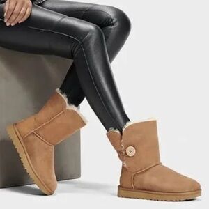 Ugg Bailey Button boot